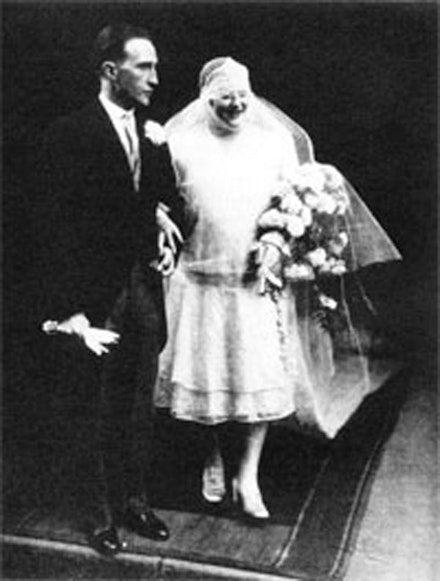 Marcel Duchamp with Lydie Sarazin-Levassor. Image source unknown.
