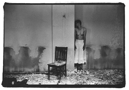 Francesca Woodman, “Untitled, New York (NF.416)” (1979 – 1980). Vintage gelatin silver print, image: 21 3/16 × 4 1/8 ̋, paper: 8 × 9 7/8 ̋. Courtesy of George and Betty Woodman and Marian Goodman Gallery.