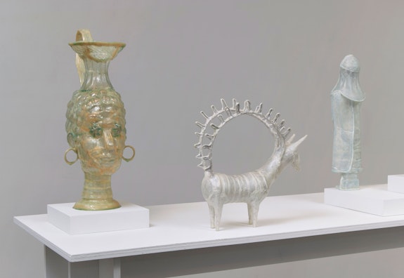 Installation view: <em>Shari Mendelson: Animals, Idols, and Us</em>, TIbor de Nagy, New York, 2020. Courtesy Tibor de Nagy.