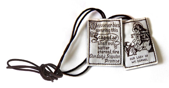Anonymous, <em>Our Lady of Mount Carmel Scapular</em>, c. early 21st century. Wool and other fibers. Collection of the author.