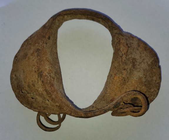 Collar for enslaved person. Undated. 