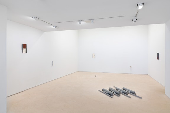 Installation view: <em>K.R.M. Mooney: extence</em>, Miguel Abreu, New York, 2022–23. Courtesy Miguel Abreu.