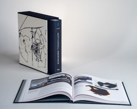 The Best Art Books For Artists Here!  Best art books, Book art, Artist  books