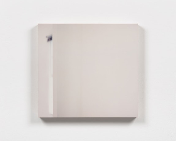 Uta Barth, Ground # 35, 1994. Ektacolor print on panel, 19 1/2 x 21 inches, edition of 8; 2 AP. Courtesy the artist and Tanya Bonakdar Gallery, New York / Los Angeles.