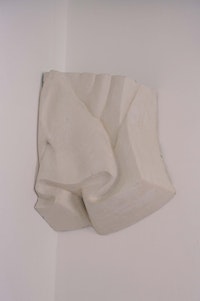 Harry Roseman, “Curtain Wall Fragment” (1999–2001). Styrofoam, wall compound, acrylic paint. 26